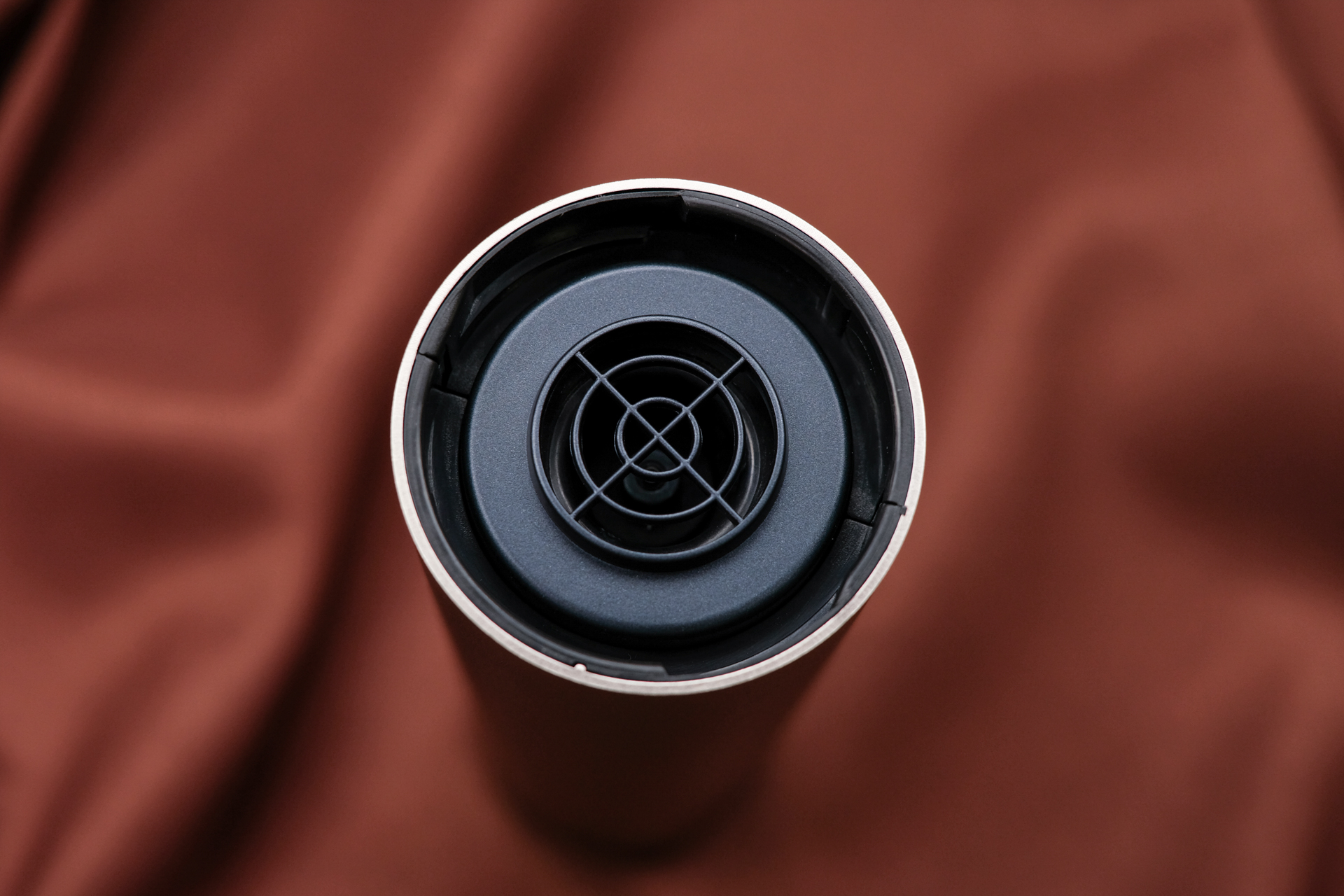 迷你小身材,迷你轻携无线吸尘器