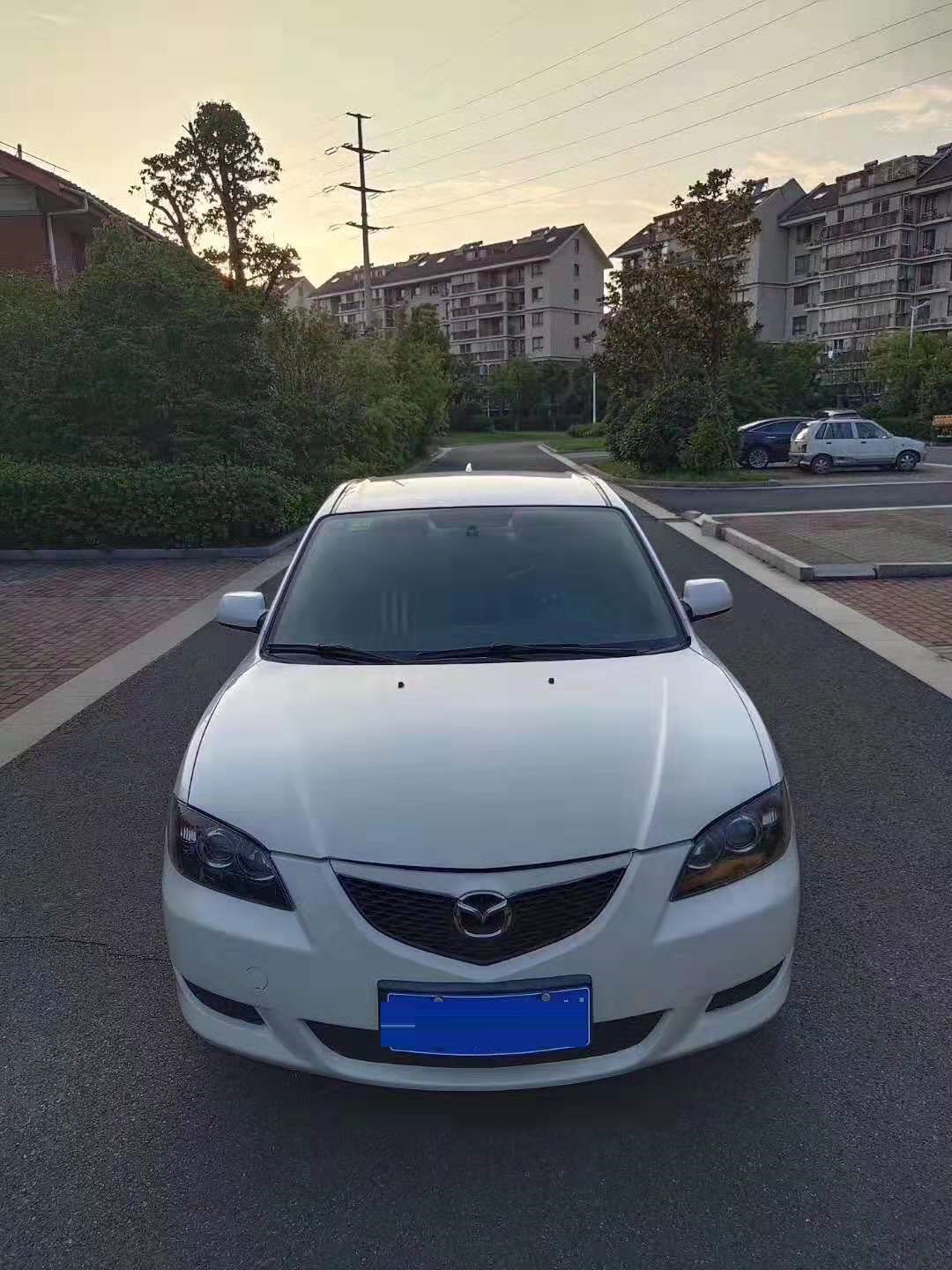 马自达3昂克赛拉两厢二手车价格,零几年马自达3二手车值得买吗