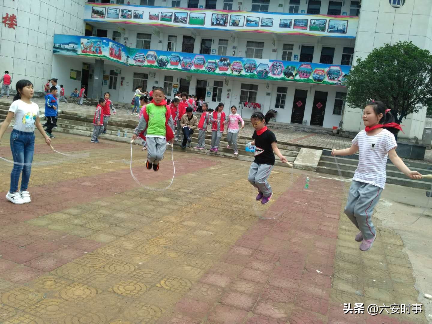 铁冲实验学校第七届运动会,铁小学校运动会开幕