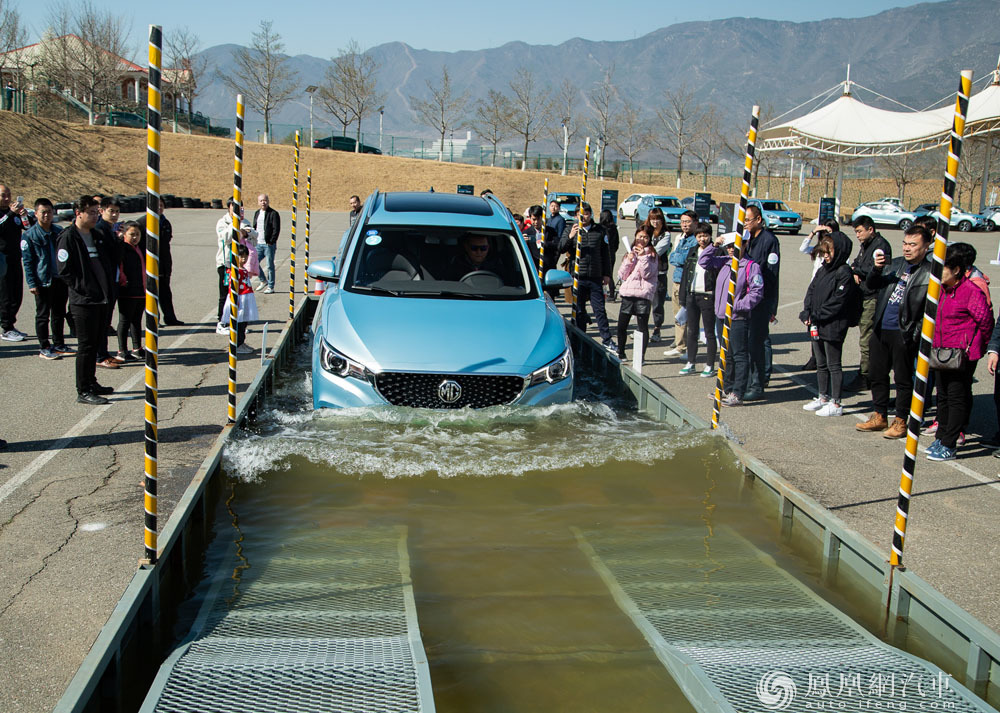 名爵ezs纯电解析,名爵ezs实测