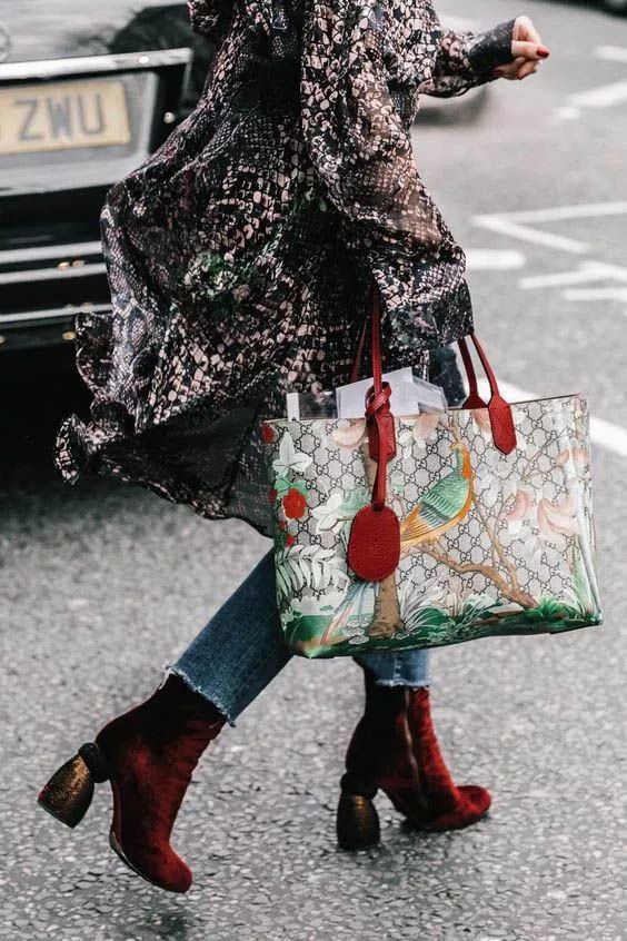 今年最流行的时尚大包 (现在流行小包还是大包好看)