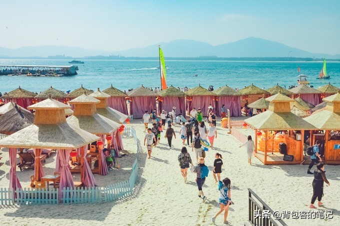 进出景区排队3个小时,岛上物价高上天,这的游客还是多的挤破头