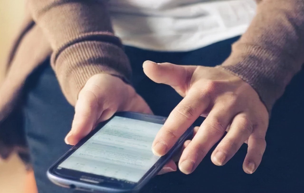 小孩浏览不良网站被发现新闻,家长发现孩子浏览不良网站新闻