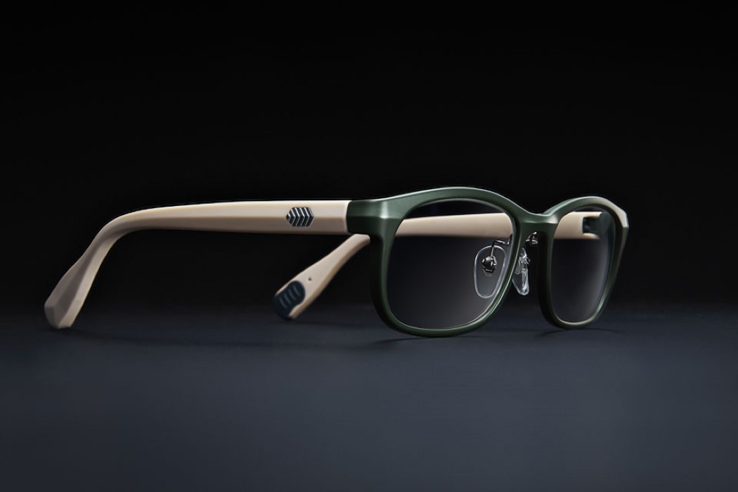 可以切换镜片的眼镜,功能超强大的一款眼镜