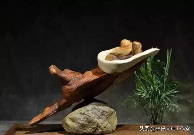 高端摆设物件崖柏,崖柏抱石山居摆件