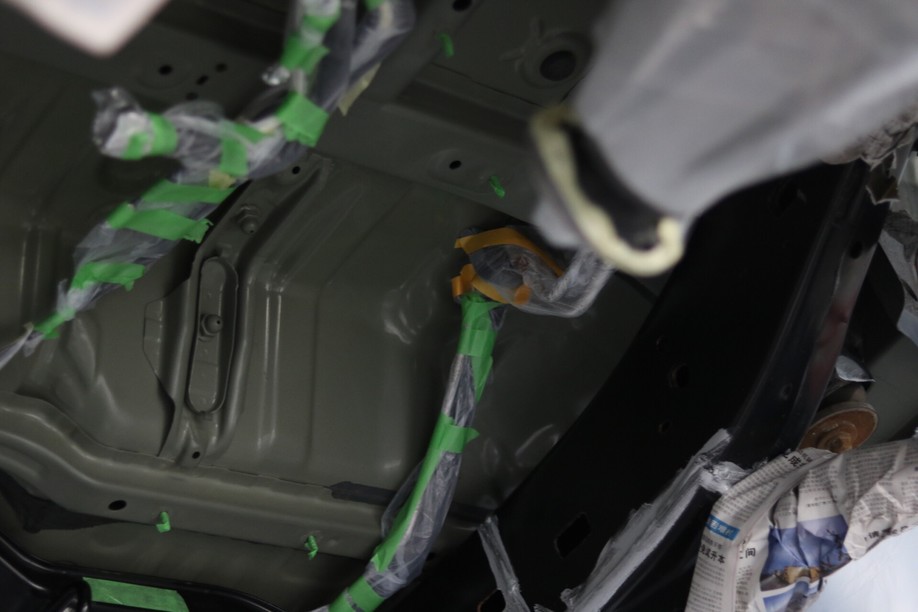 怪兽修车:修复一辆09款中东版丰田霸道,最终旧车变新车