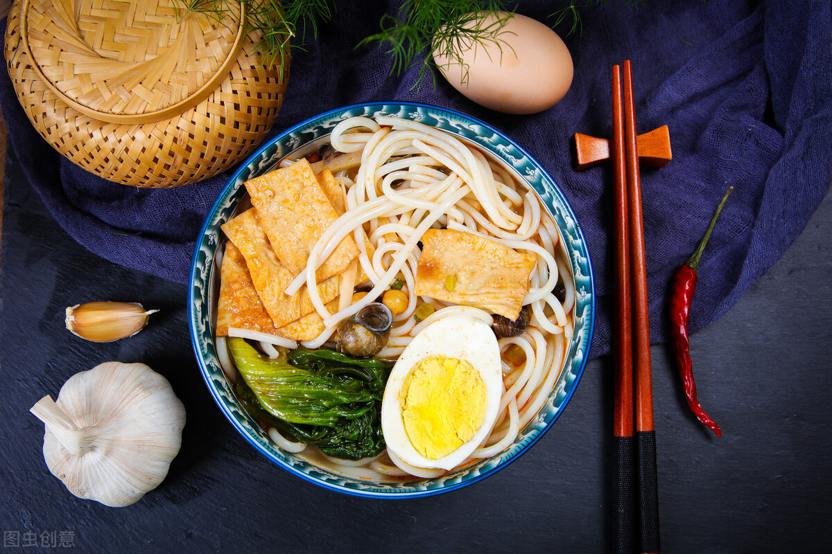 螺蛳粉的做法和配方比例,螺蛳粉的做法和配方视频