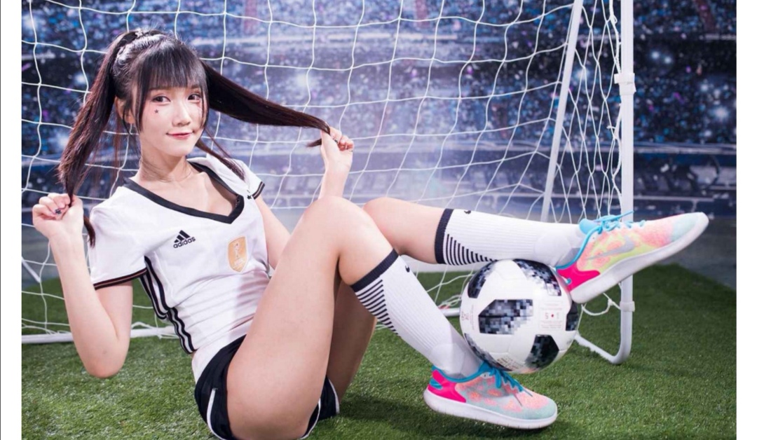 足球宝贝彩妆艺术图片大全,足球宝贝小姐姐