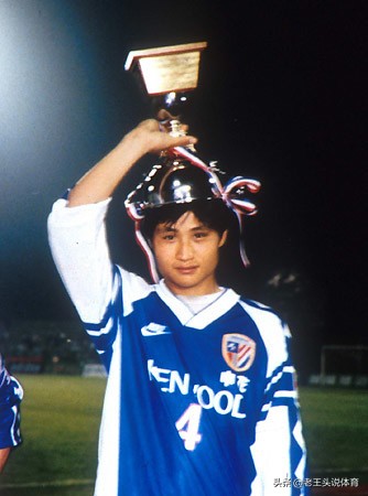 中国足球史上十大神级球员,十大重炮手