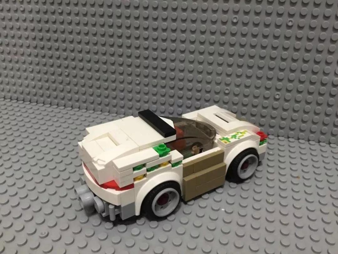 LEGO乐高MOC作品欣赏:第一滴血及其他,春天就该来点绿?