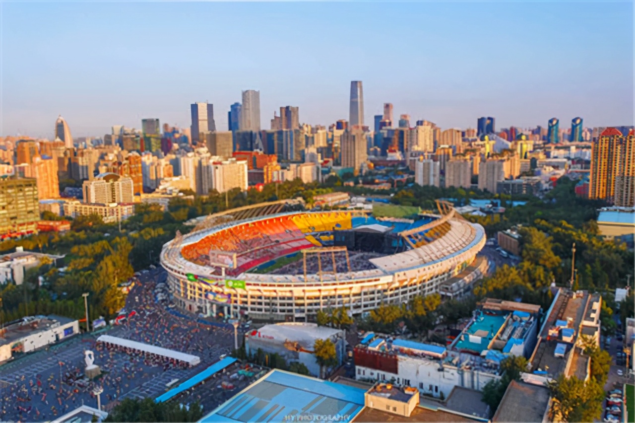 *小平邓**谈中国足球：看了几十年，闷气不能出