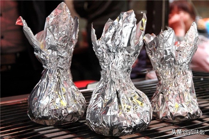 怎么做花甲米线比较鲜,花甲米线底汤的做法