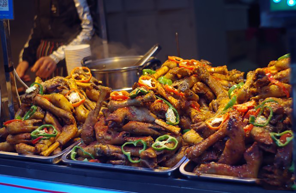 回民街和西羊市有什么区别,西羊市和回民街是一个地方吗