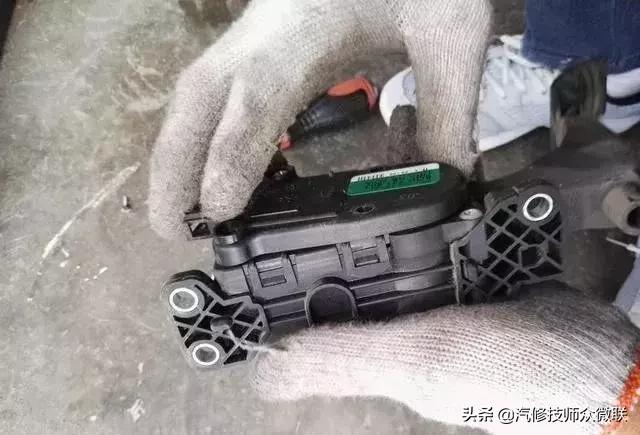 大众捷达故障灯亮油表不显示,大众捷达epc灯点亮发动机抖动