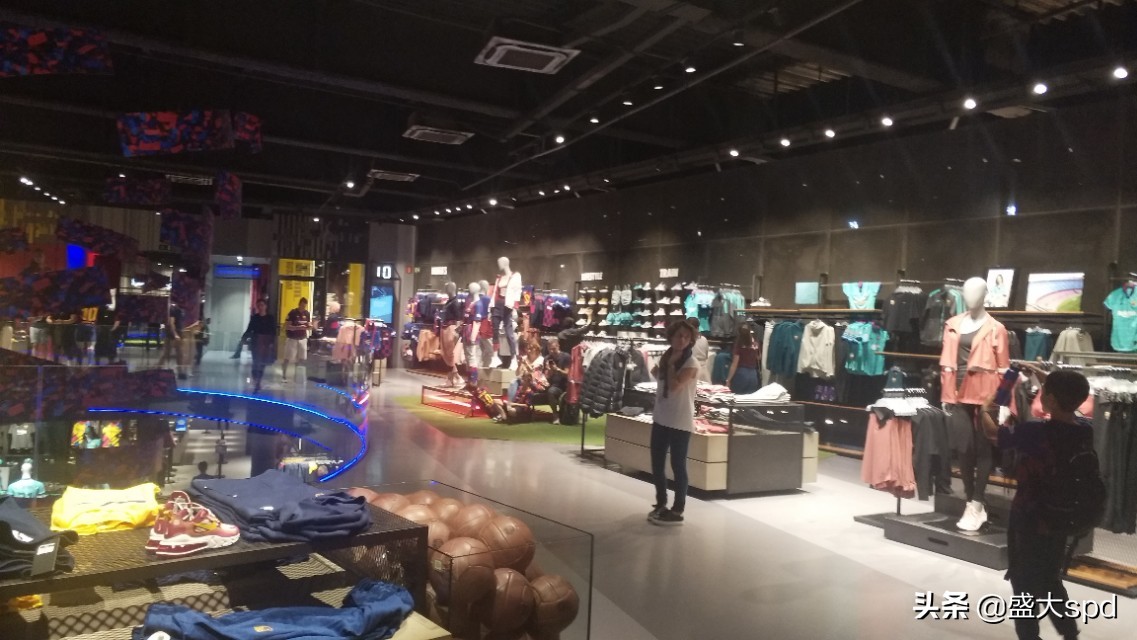 鐩涘ぇ涔嬫梾,鐩涘ぇ鏃呯▼