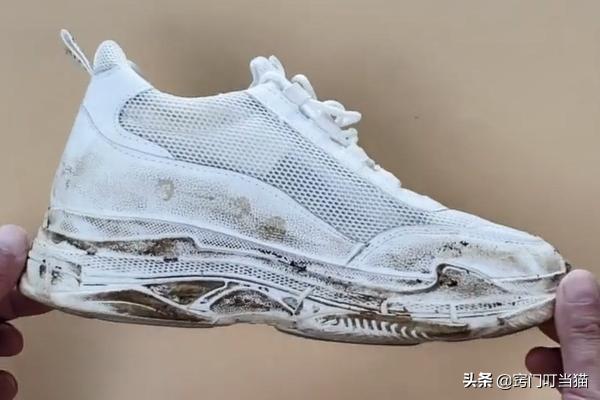 白鞋脏了怎么办不用酒精,不可以水洗的白鞋脏了怎么办
