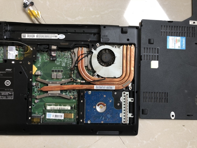 笔记本更换固态硬盘,笔记本不断电换内存会怎样