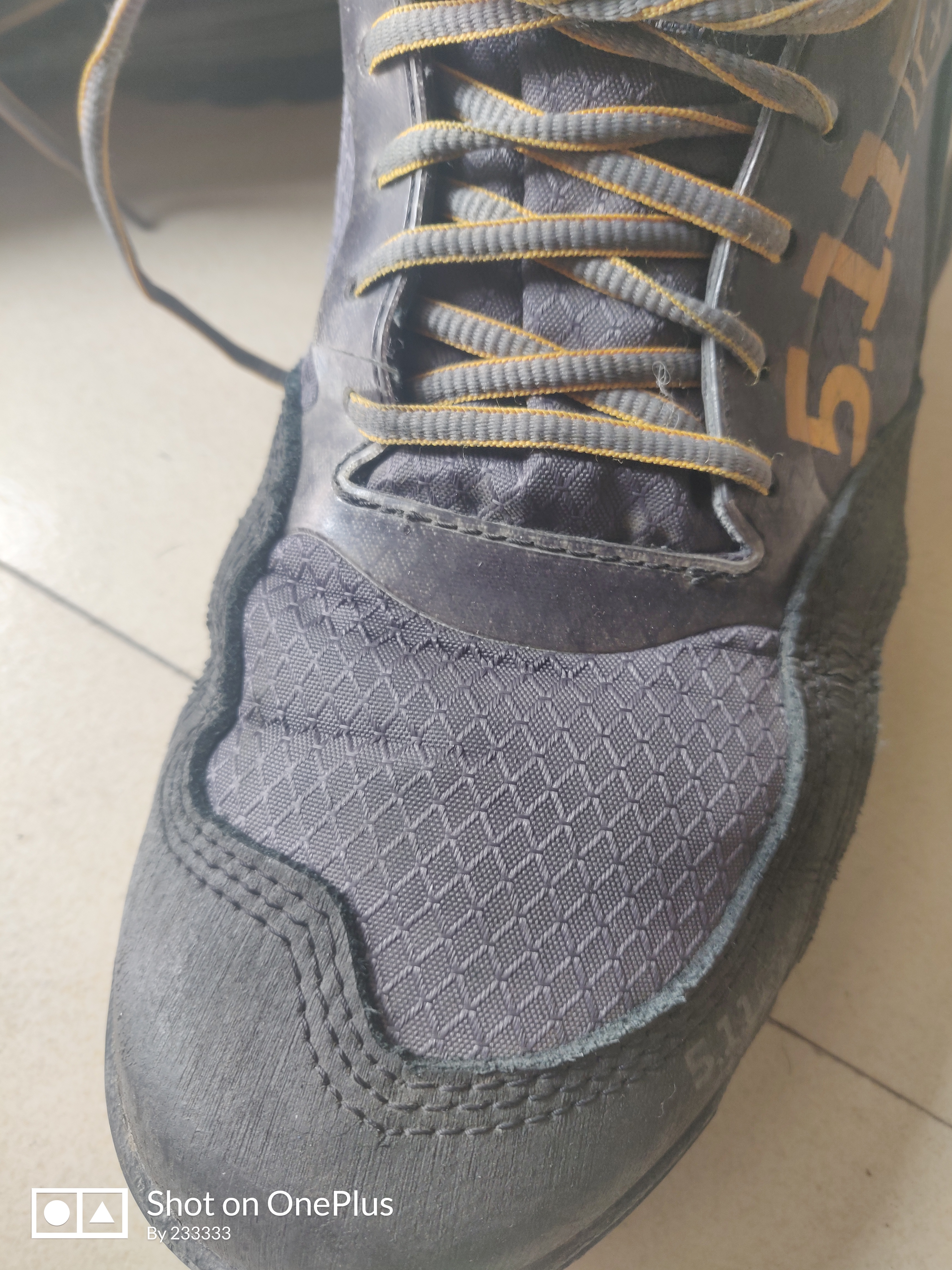 安德玛防水登山战术靴,okiy户外徒步登山战术靴