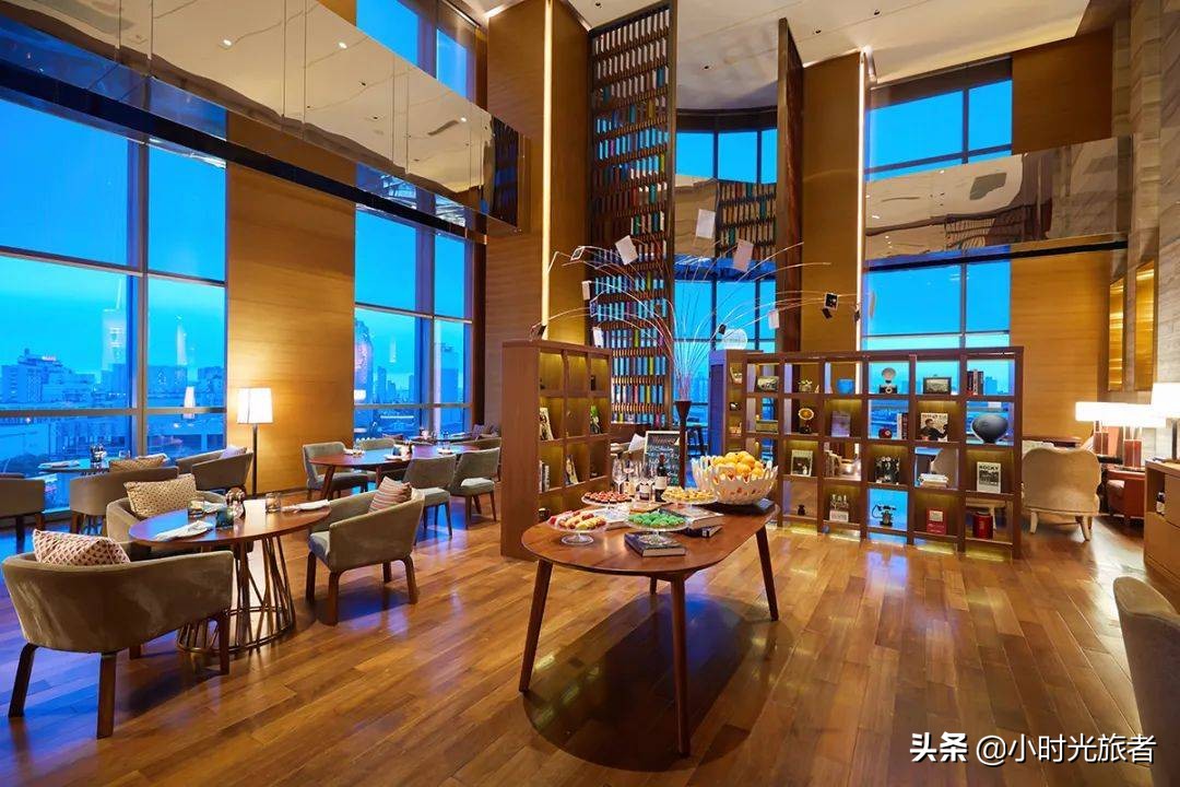 上海五角场顶级酒店自助餐开业，大闸蟹海鲜刺身吃过瘾，太赞了