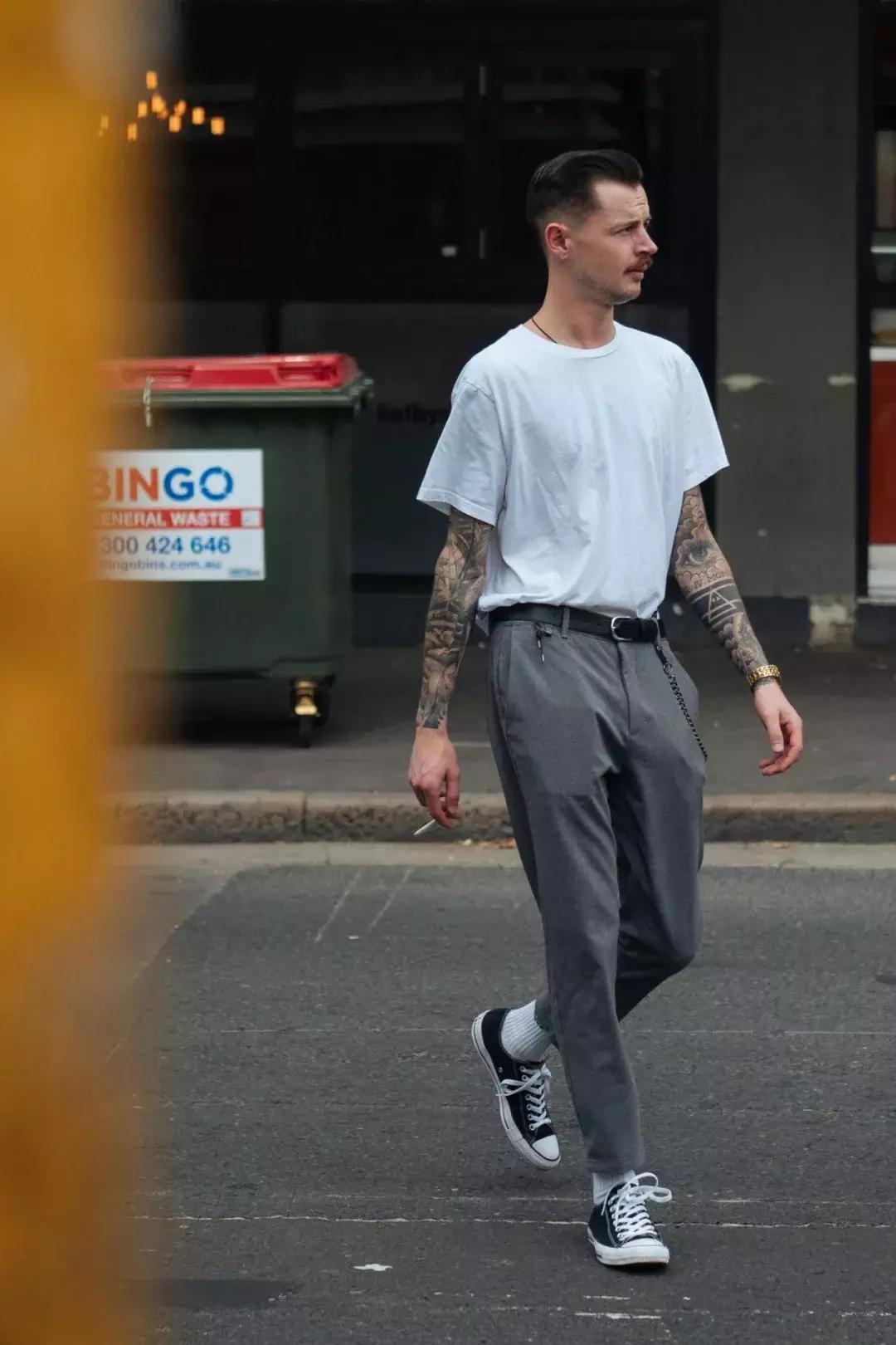 男人穿好腰带,会穿衣服的男人运气都不会太差