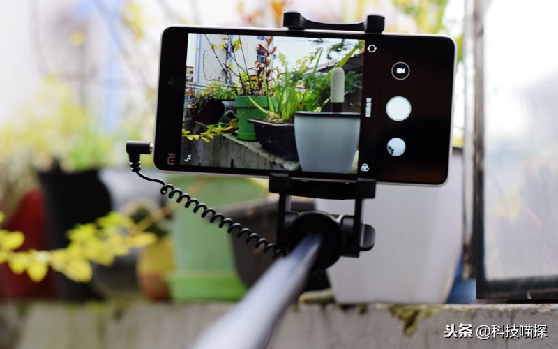 秀出您的神奇自拍杆,小米自拍杆一代使用方法