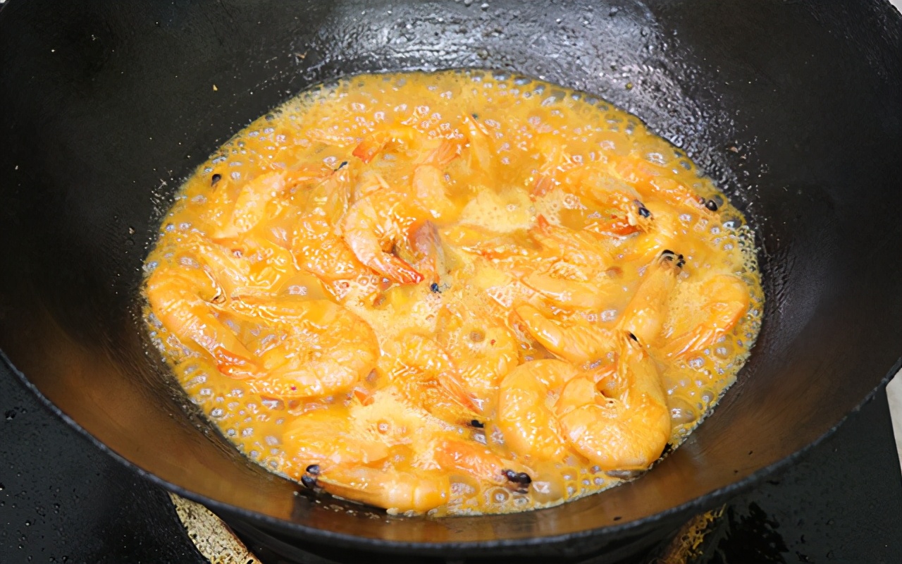 茄汁白灼虾正确做法,美味的茄汁大虾简单易做超级下饭