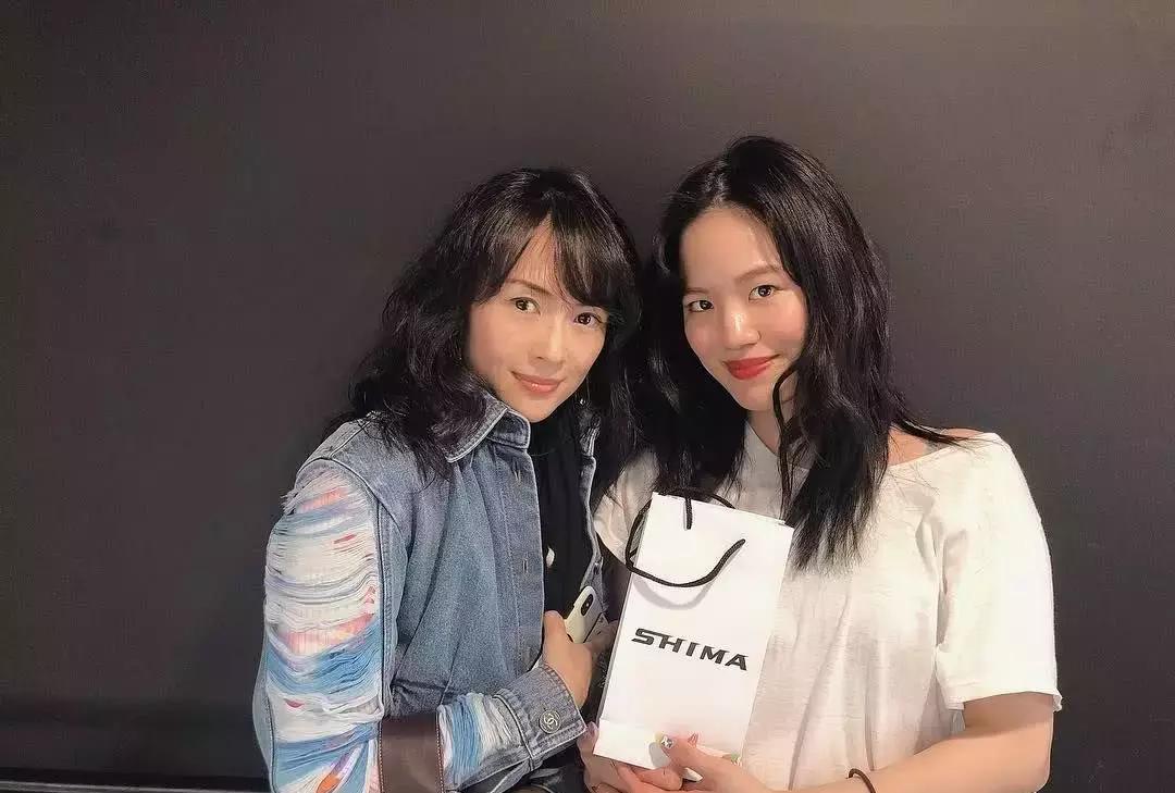 金晨和张歆艺熟吗,金晨晒多张合影为张歆艺庆生