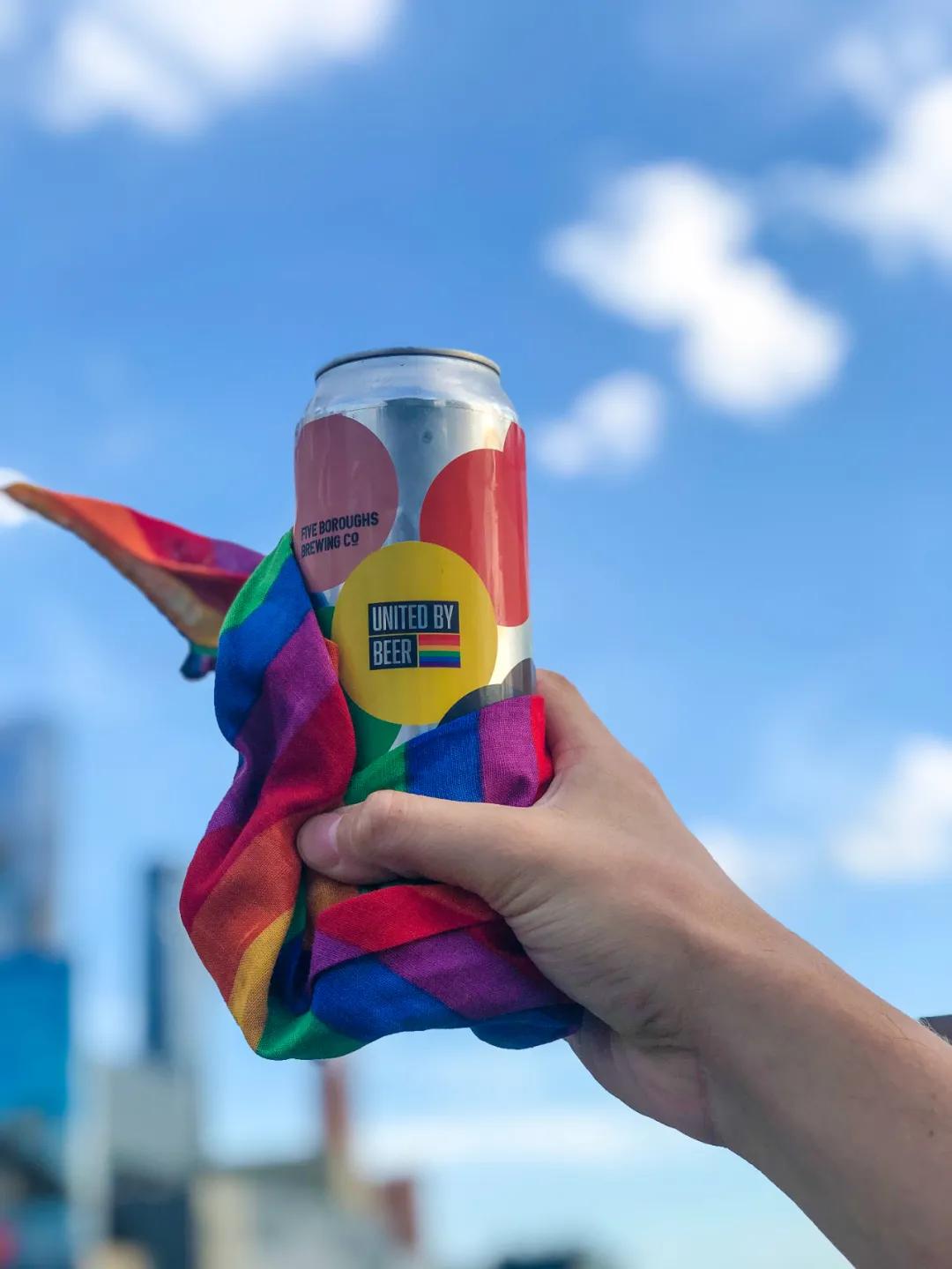 阿迪达斯实体店广告视频,迪拜阿迪达斯广告牌