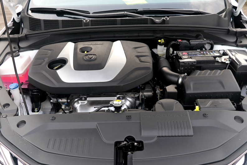 长安逸动7万元左右的车,最新上架18年逸动xt