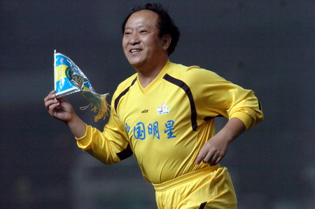 牛群离开冯巩之后的飘摇生活,离开郭德纲之后的他终于落魄了