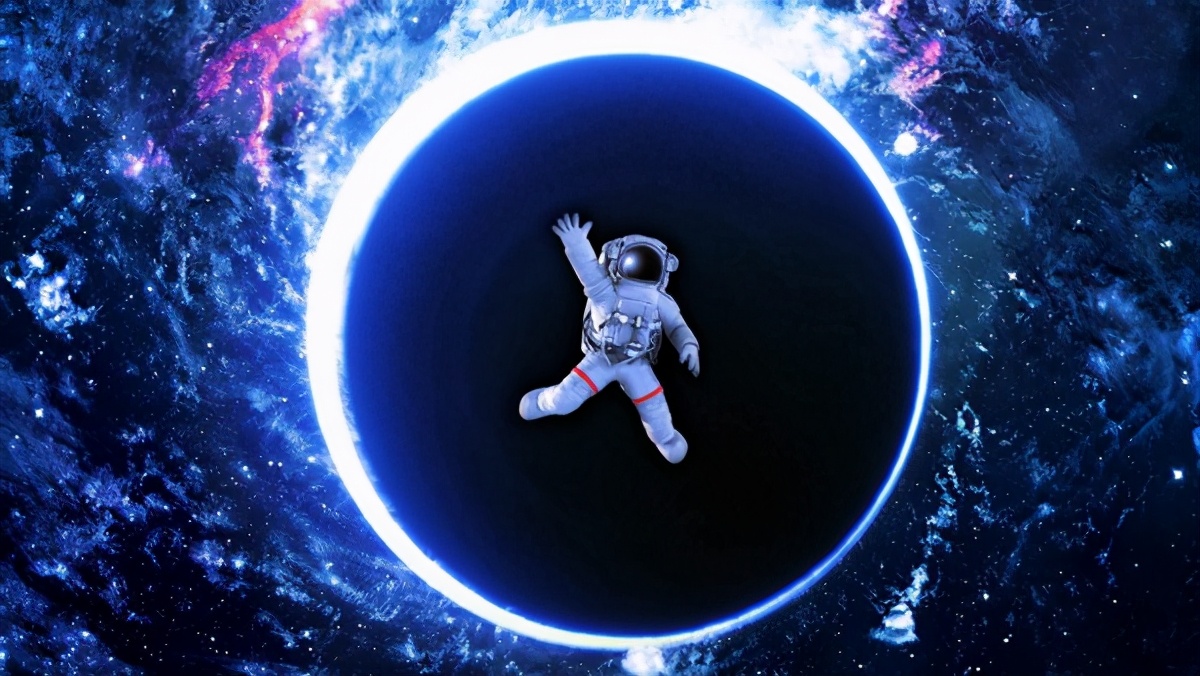 宇宙里的黑洞是不是不一样的世界,宇宙中的黑洞到底是什么样子