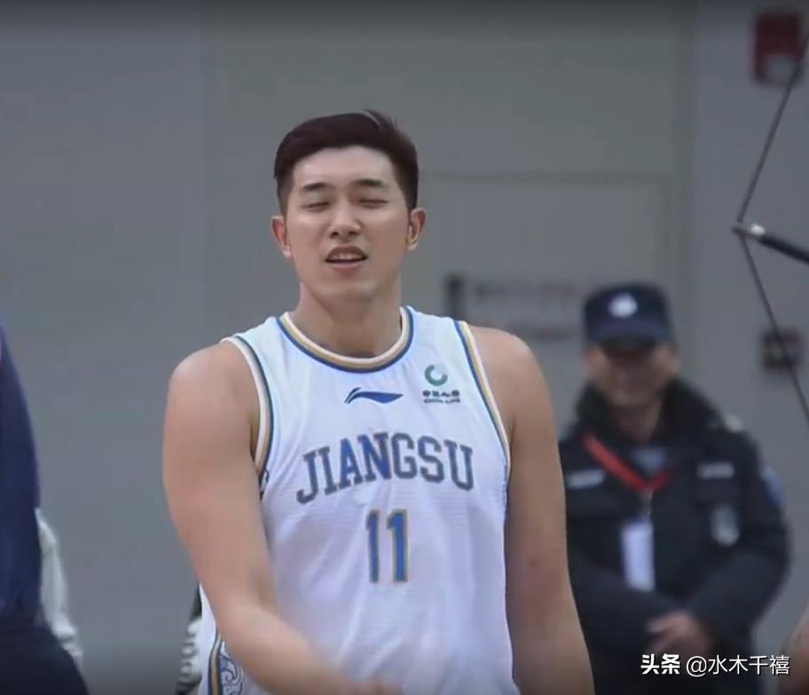 2006年黄健翔为什么会失控,球迷对黄健翔的高度评价