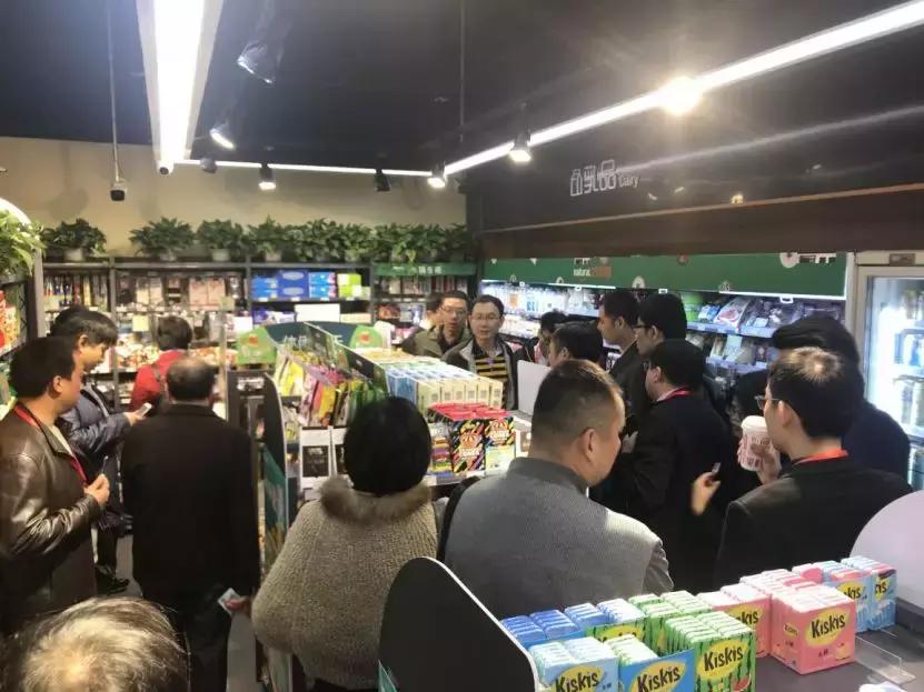 中国零售CIO俱乐部走进好邻居、华冠考察交流暨华为用户大会召开