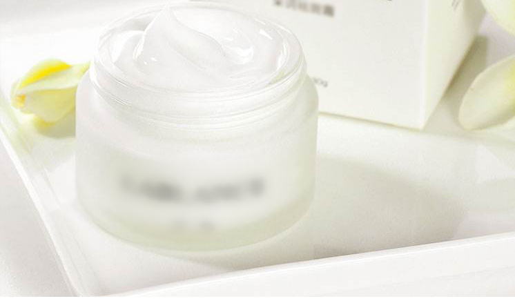 雀斑净能祛除雀斑吗,氢醌乳膏是淡化雀斑还是祛除雀斑