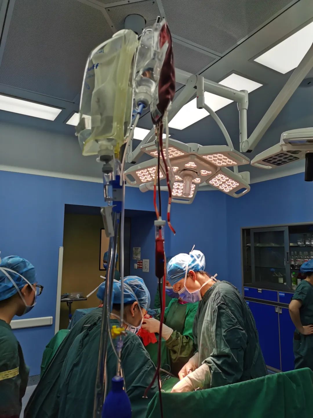 产妇大出血事件最新消息,生完孩子产妇大出血死亡