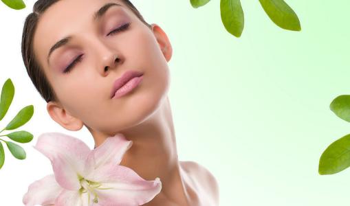 18岁女生反复长痘痘要怎么治疗,妹妹旁边长痘什么原因