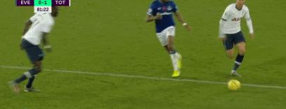 孙兴慜被红牌罚下视频,孙兴慜蹬踏对手被红牌罚下