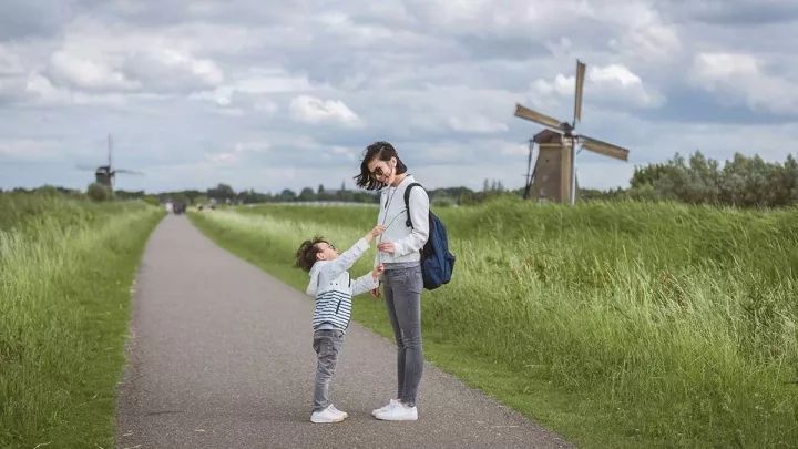 放弃了学区房选择私立,放弃陪读选择照顾生病的父母