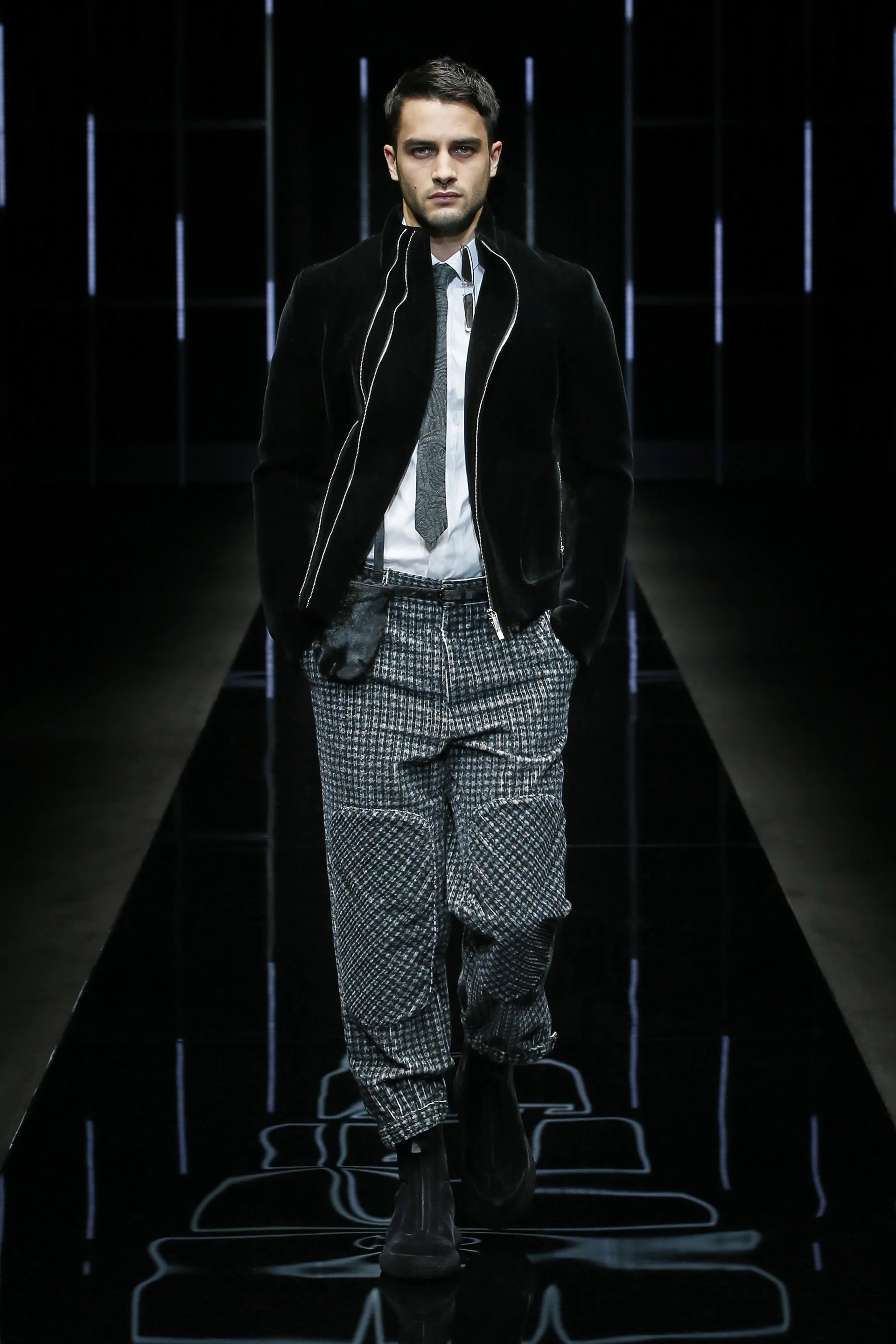 armani秀场男装秋冬2023,giorgioarmani男装胡歌