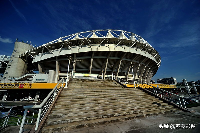 武汉体育场排名,武汉体育中心体育场容纳多少人
