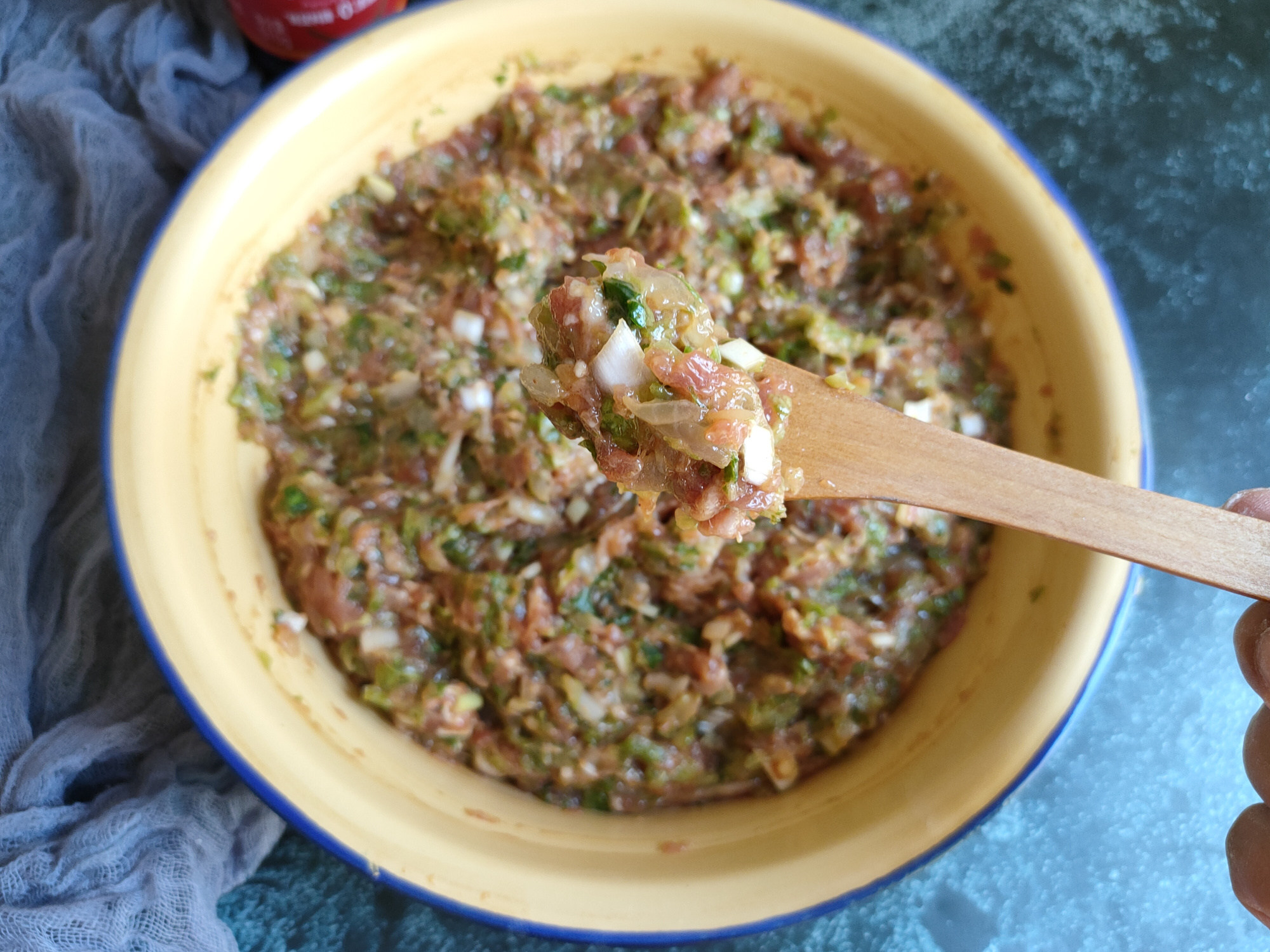 为什么饺子馅不能放盐,为什么调饺子馅总是没有肉香味