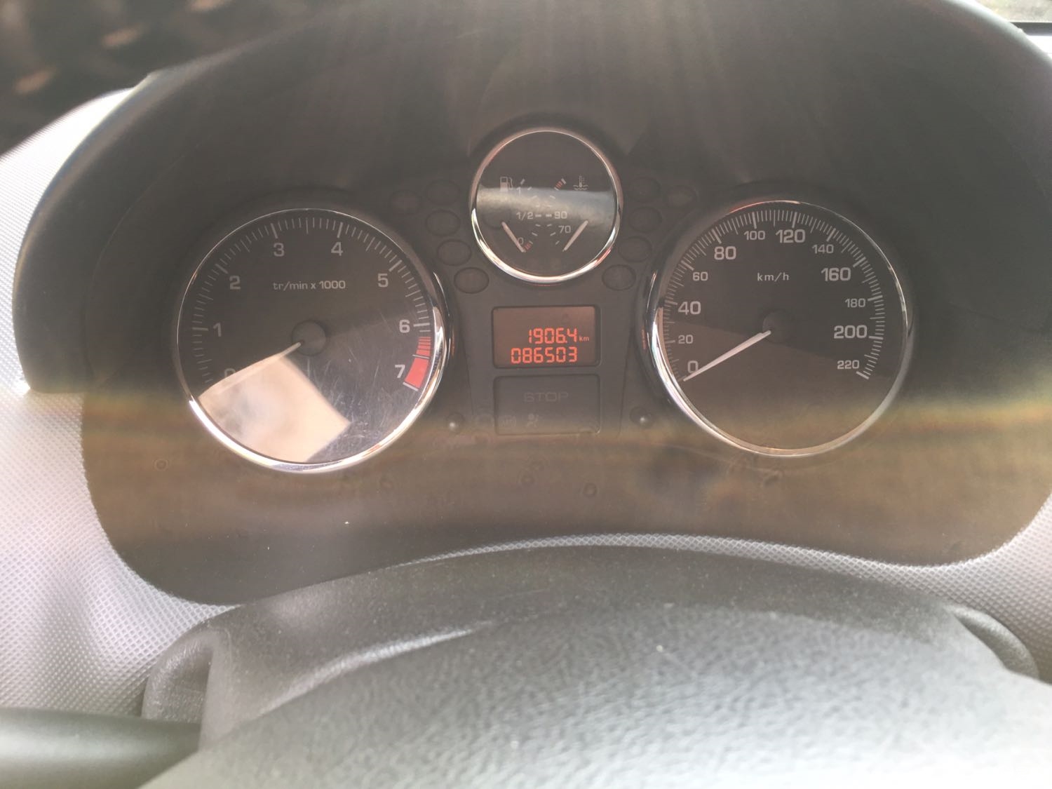 开了9年9万公里的车好吗,开了10年7万公里的车