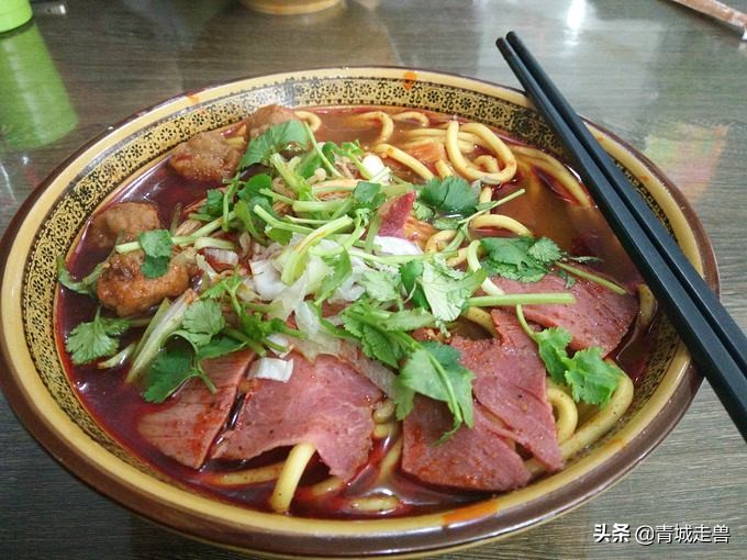 山西临汾哪的牛肉丸子面好吃,生活就是一碗山西临汾牛肉丸子面