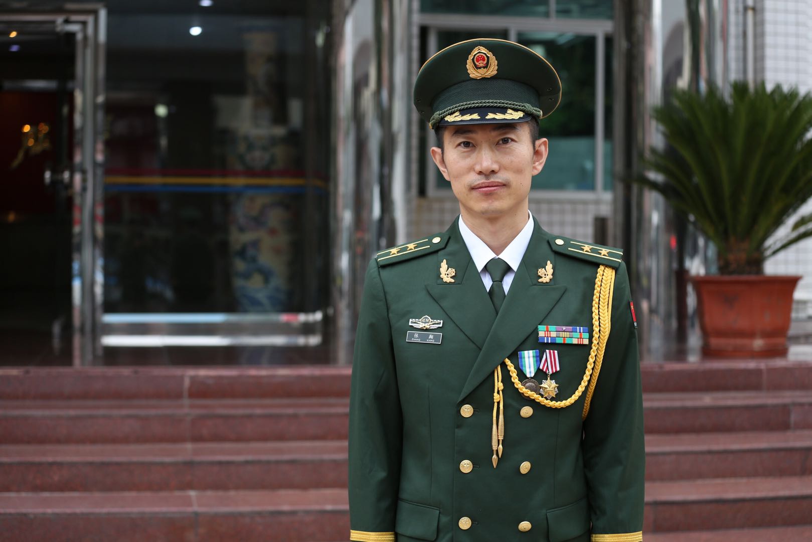 “战狼”团队张翔,联合国维和警察,勋章与荣誉交相辉映