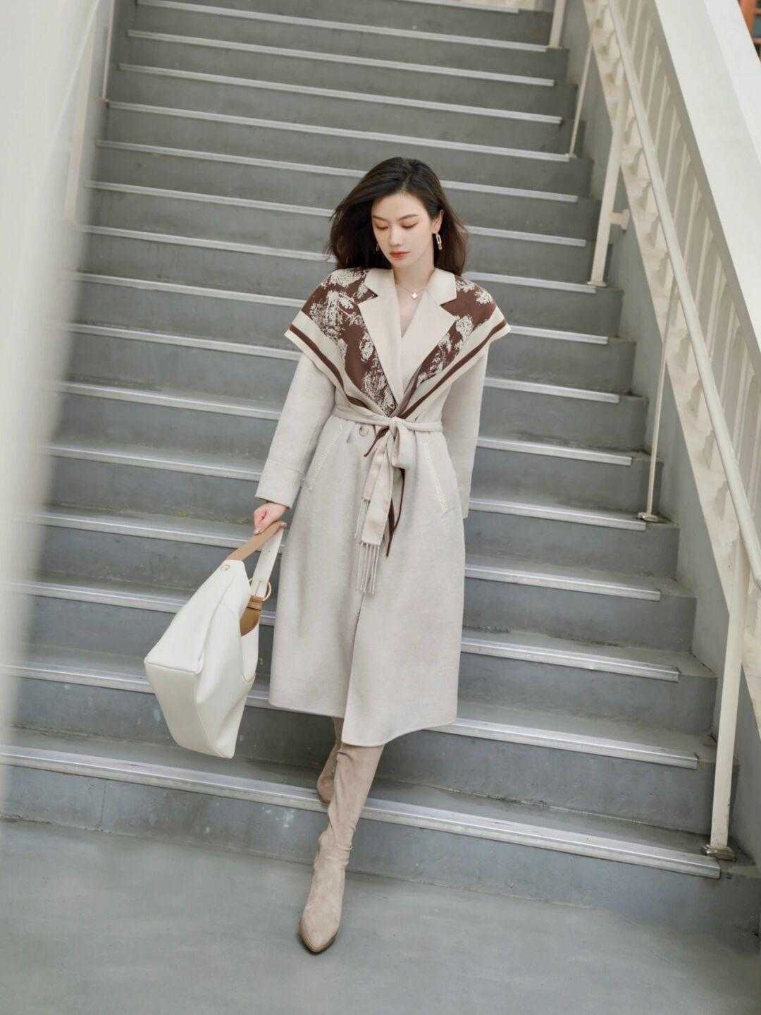 大衣穿不出来,短款收腰大衣好搭