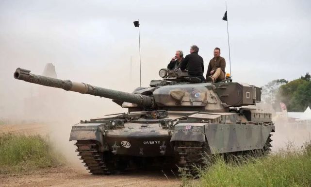 如何做逼真的坦克,怎么做坦克模型不要遥控