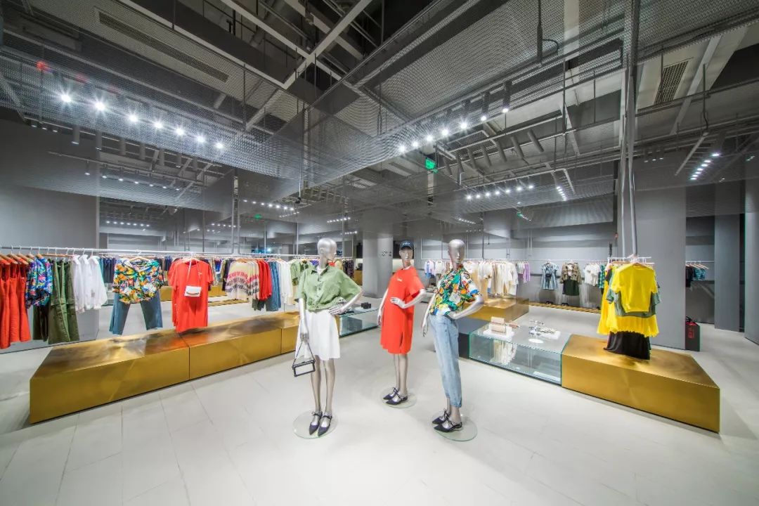 lv实体店装修风格是什么,lv女装店装修风格