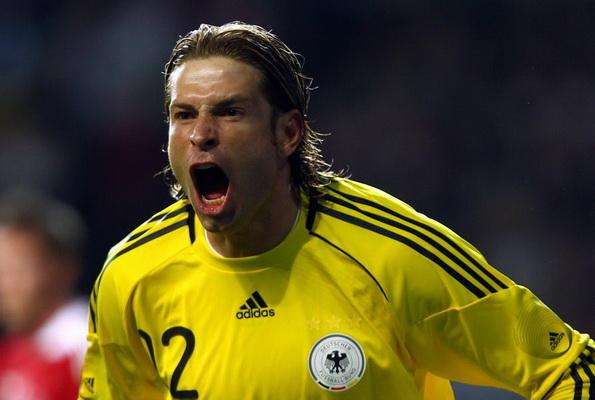 英超门将退役前上场,英超门将进单刀