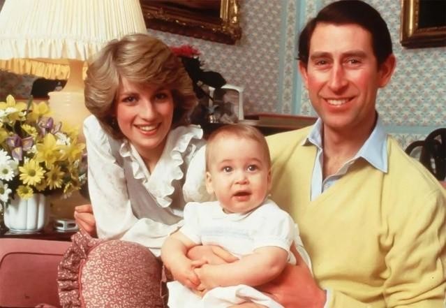 1983年戴安娜带小威廉出访澳洲，母子大出风头，查尔斯沦为背景板