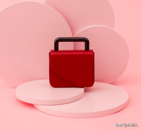 今年春夏必买的4款包包,包包推荐小众高级感红色